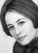 Анни Жирардо