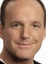 Кларк Грегг