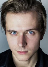 Андрей Попов