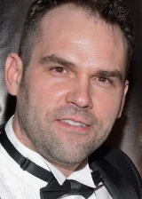 Марк Деннис