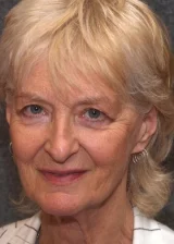 Кэролайн Блэкистон