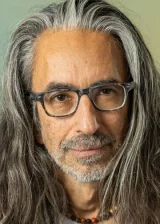 Ананд Такер