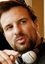 Дэниэл Роби