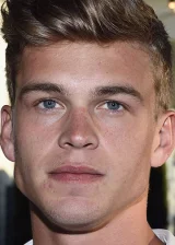 Митчелл Слаггерт