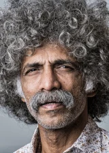 Макаранд Дешпанде