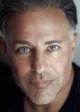 Луис Мэндилор