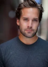 Тайлер Холлингер