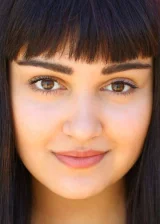 Ариэла Барер