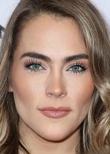 Надин Крокер