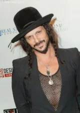 Джонатан Писи