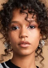 Тейлор Расселл