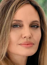 Анджелина Джоли