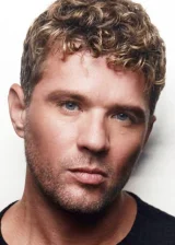 Райан Филипп